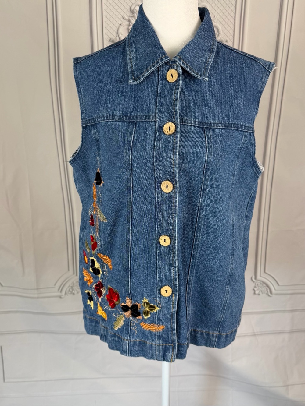 Vintage Carol’s Denims S Denim Vest Floral Embroidery Cottage Prairie Fall Boho